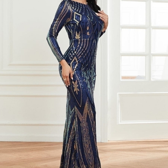 Navy Contrast Sequined Maxi Gown for Special Events - Picture 9 of 16
